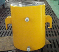 世上沒有不透風的墻，卻有不透氣的液壓千斤頂